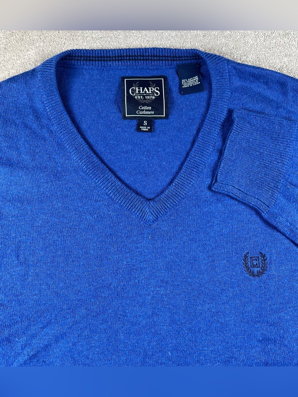 Chaps Sweater Blue V Neck Cotton Cashmere Crest Logo Lightweight Men's Small